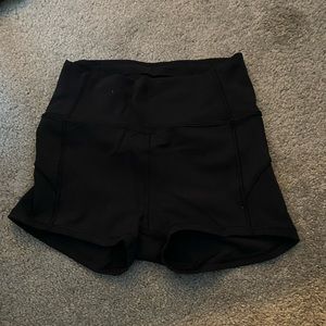 Lululemon In the movement high-rise short 2.5”